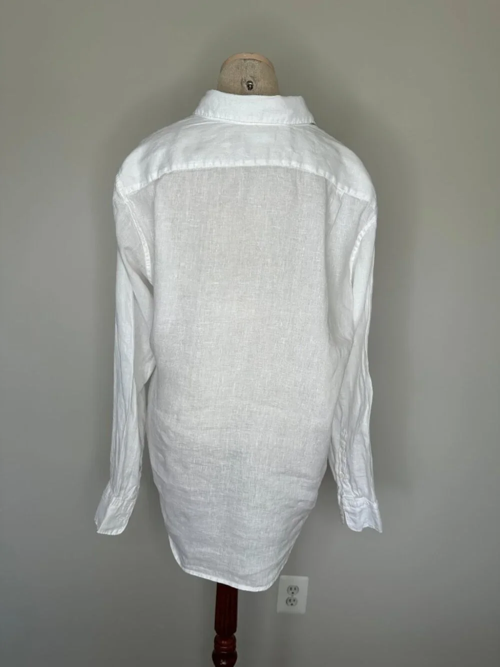 Banana Republic Men's Slim Fit 100% Linen Button Down Long Sleeve Shirt Medim